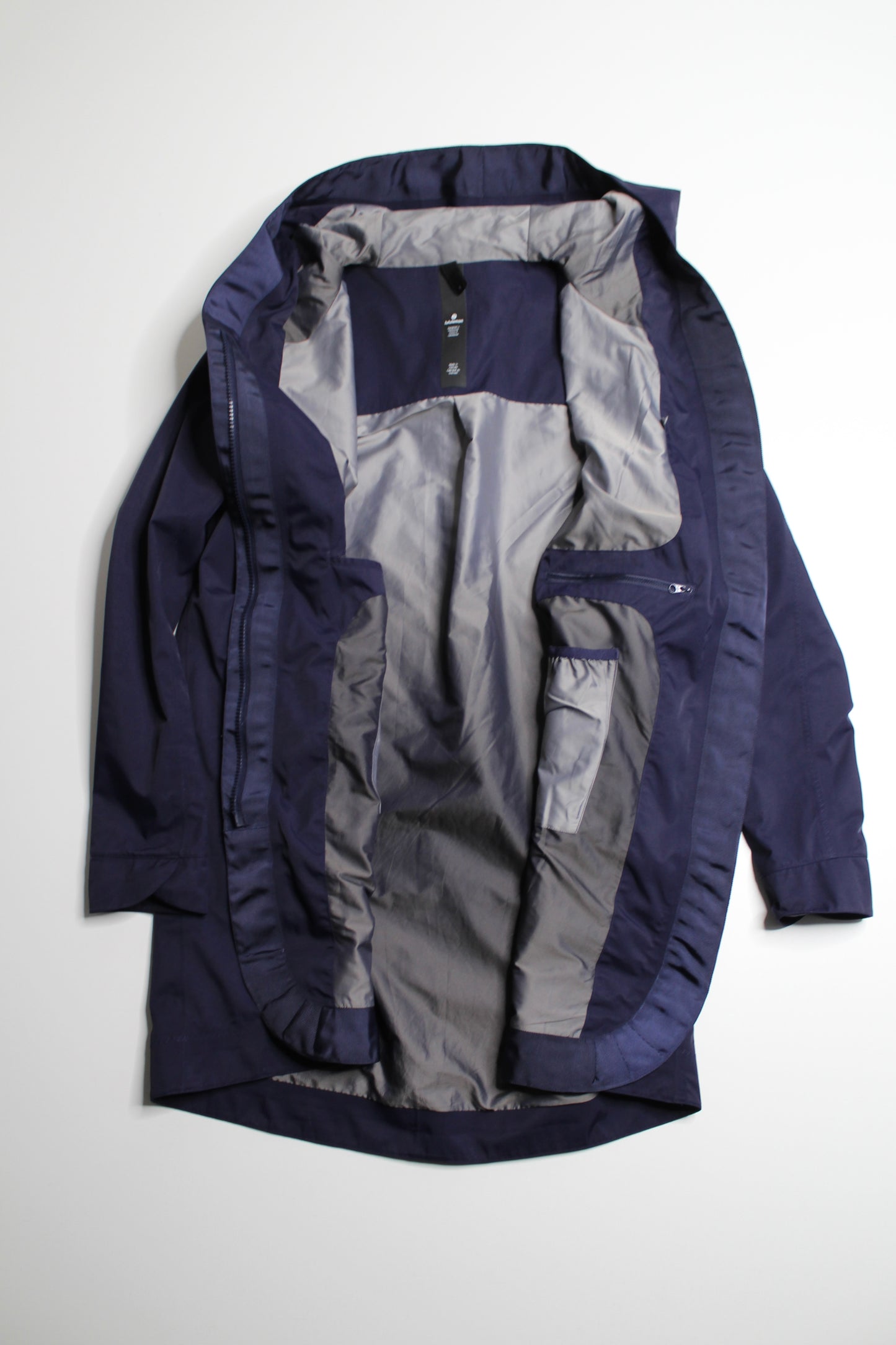 Lululemon deep indigo savasana waterproof jacket, size 2 (loose fit) Fits 2-6 (additional 20% off)