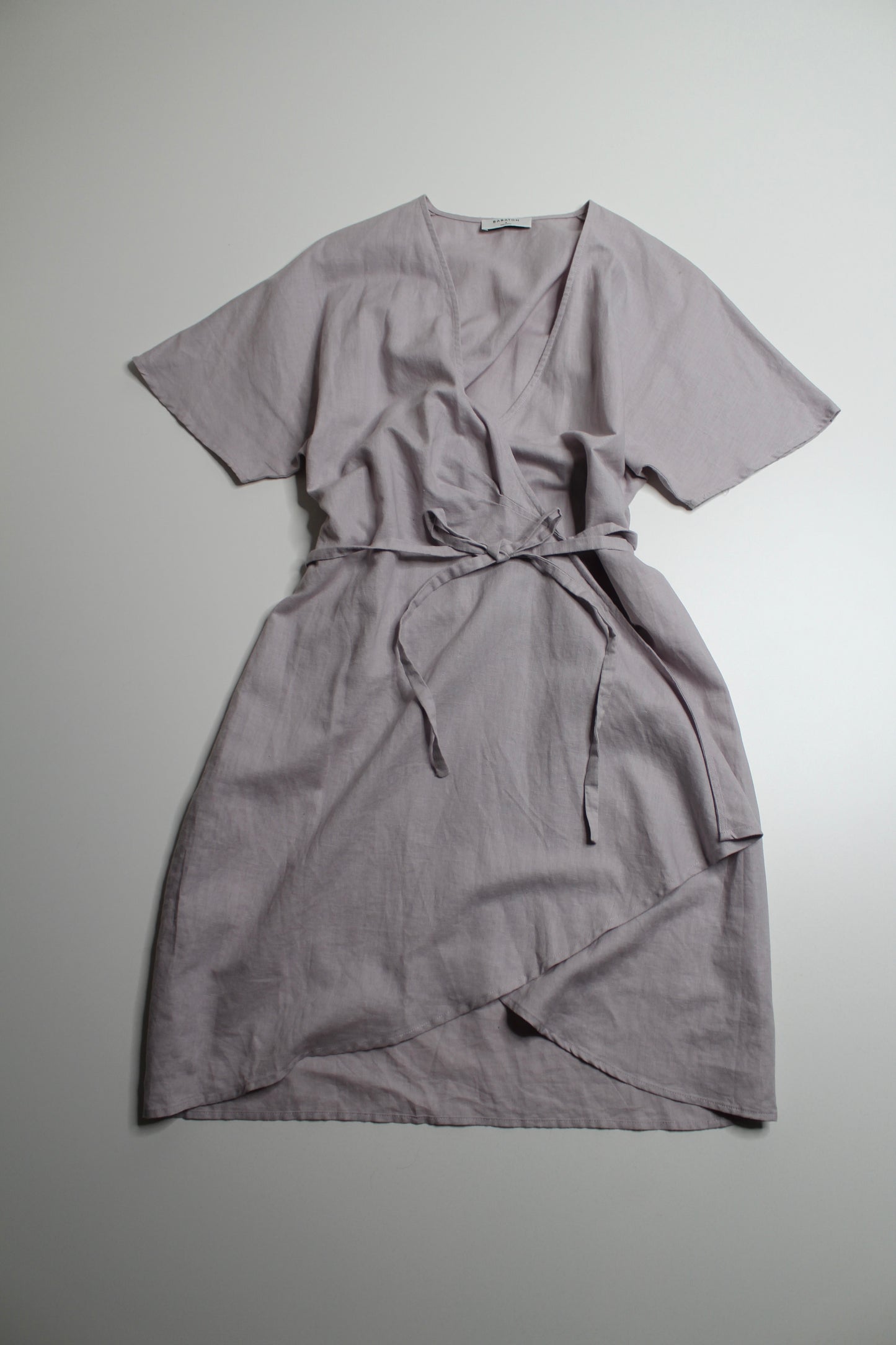 Aritzia babaton lilac fog Wallace linen wrap dress, size 4 (was $48) – Belle Boutique Consignment Aritzia babaton lilac fog Wallace linen wrap dress, size 4 (was $48) – Belle Boutique Consignment