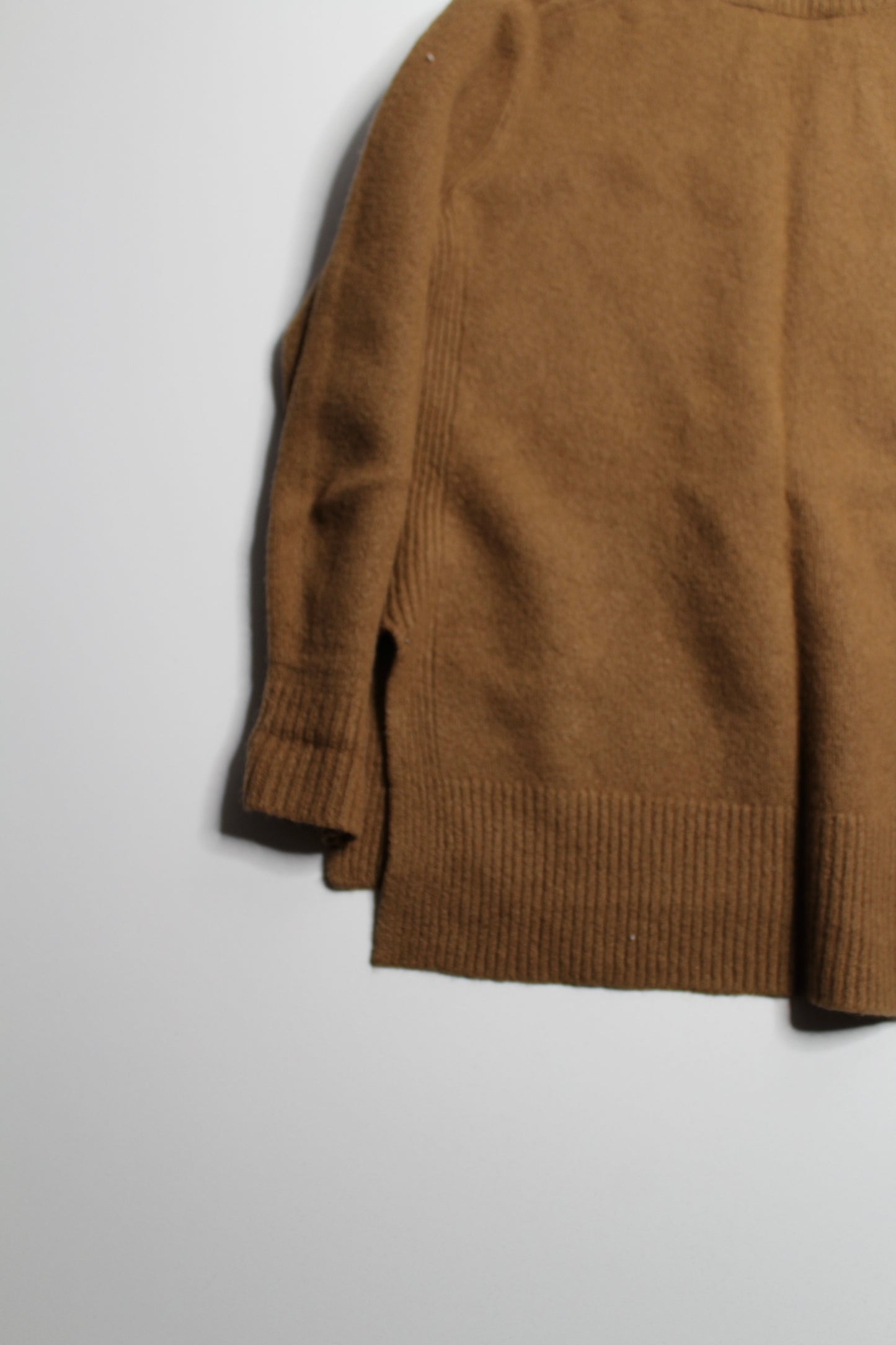 Banana Republic brown merino wool blend sweater, size large (20% off)