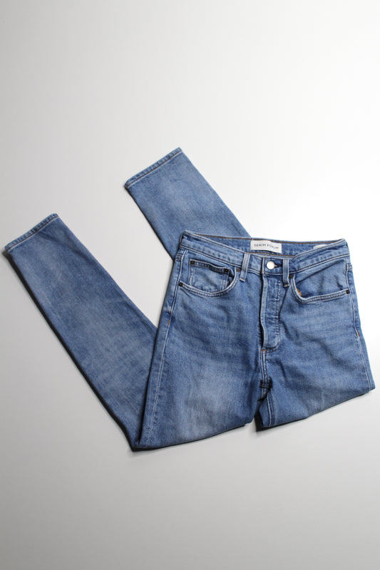 Aritzia Denim Forum ‘yoko high rise slim’ jeans, size 27 (28L)