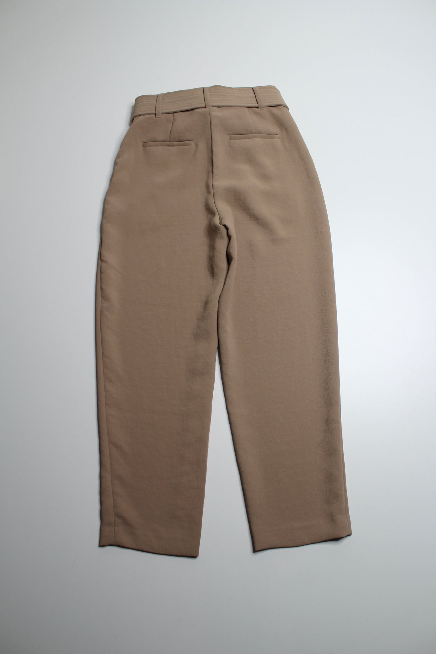 Aritzia wilfred tan tie front pant, size 2