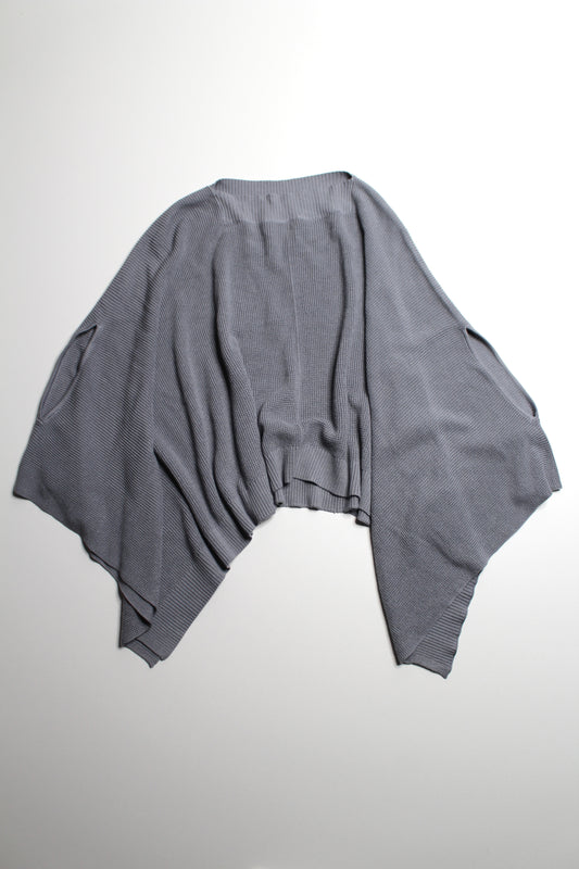 Lululemon rhino grey 'forward flow' poncho, one size