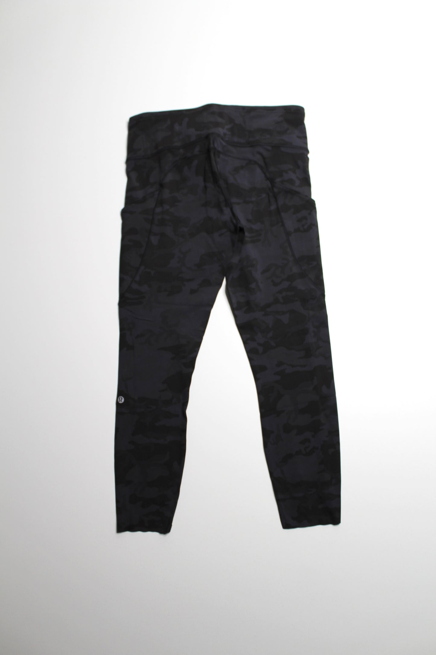 Lululemon camo 'fast and free' tight, size 10 (25") *reflective (sale: was $58)