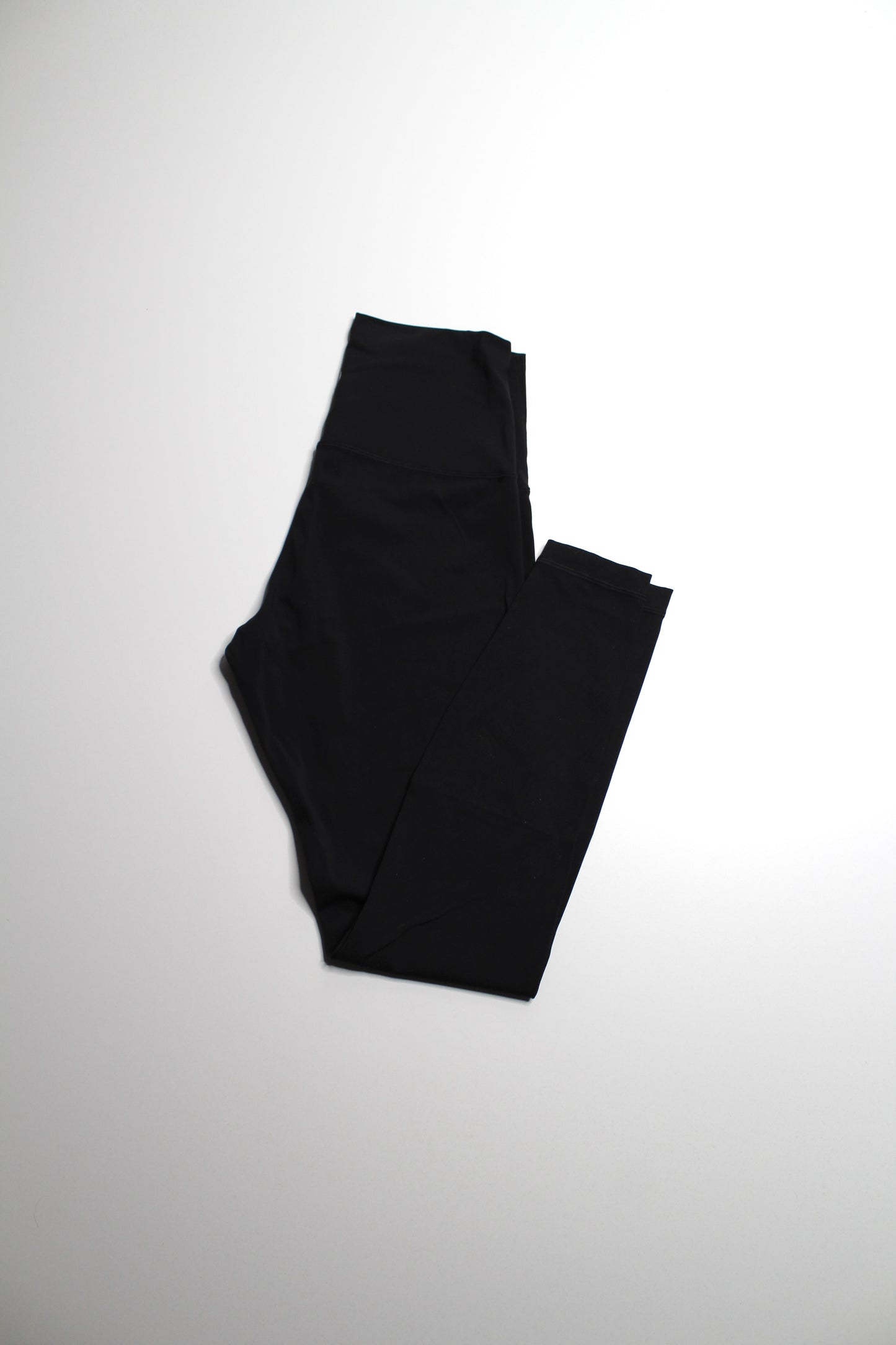 Lululemon black ‘wunder under’ leggings, size 10 (28") *full on luxtreme