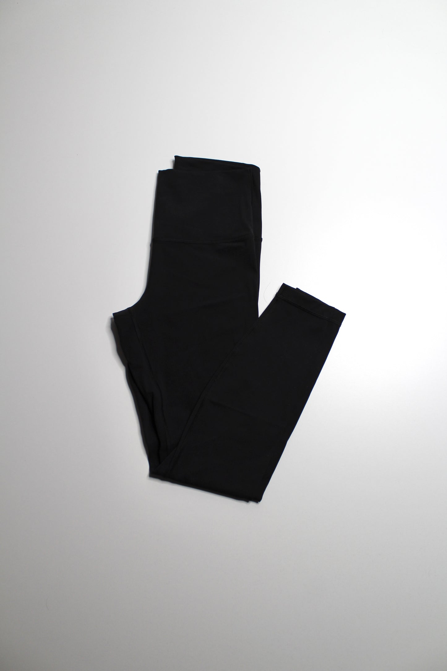 Lululemon black ‘wunder under’ leggings, size 10 (28") *full on luxtreme