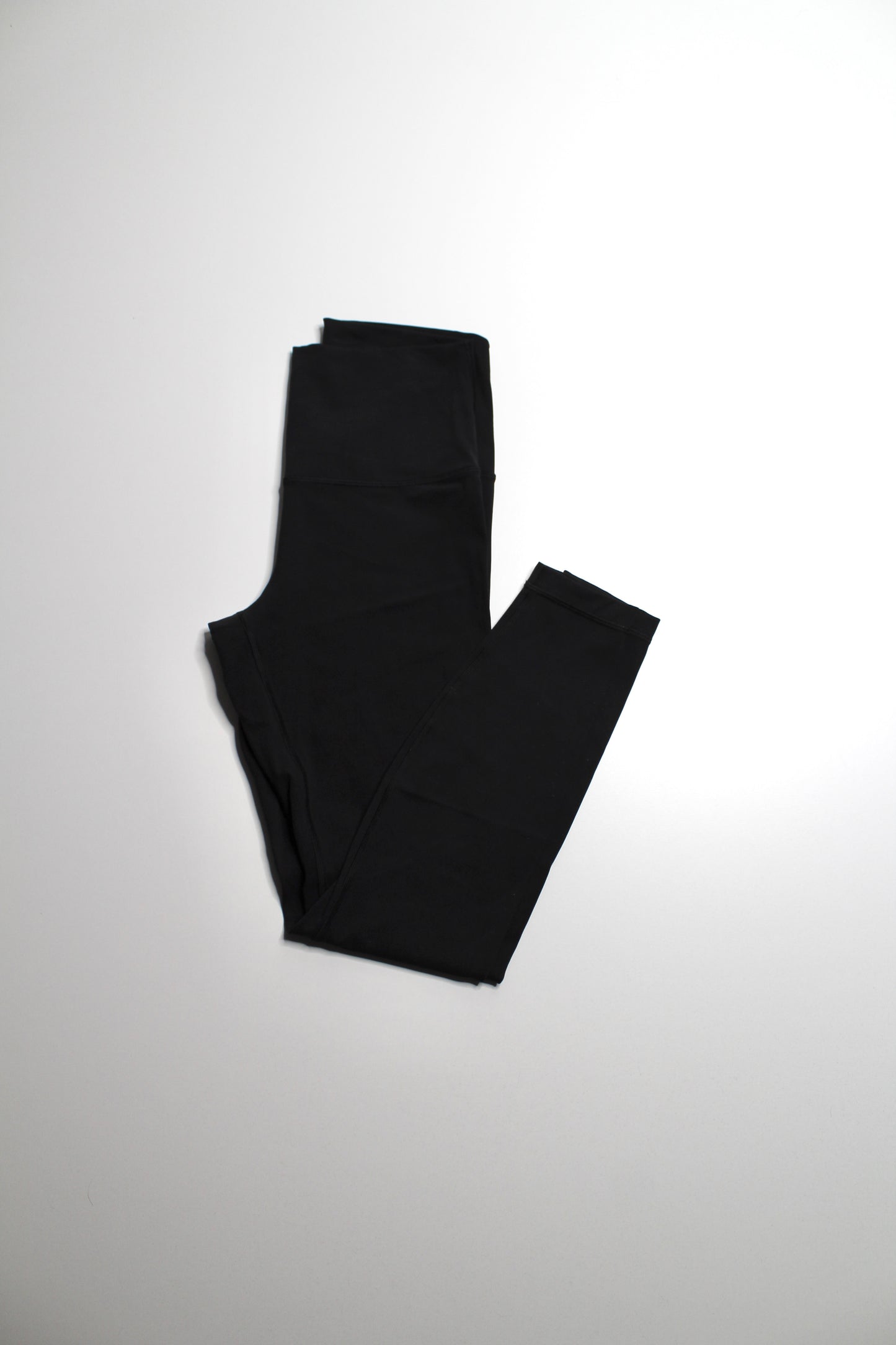 Lululemon black ‘wunder under’ leggings, size 10 (28") *full on luxtreme
