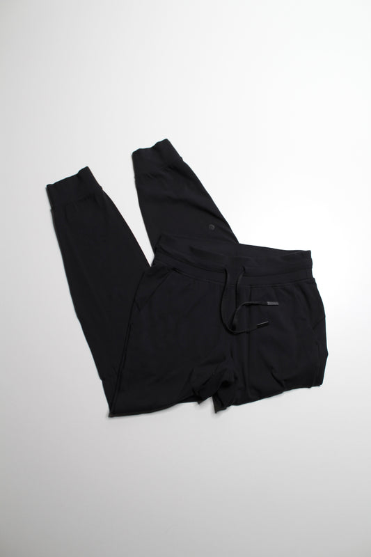 Lululemon black ‘ready to rulu’ jogger, size 6