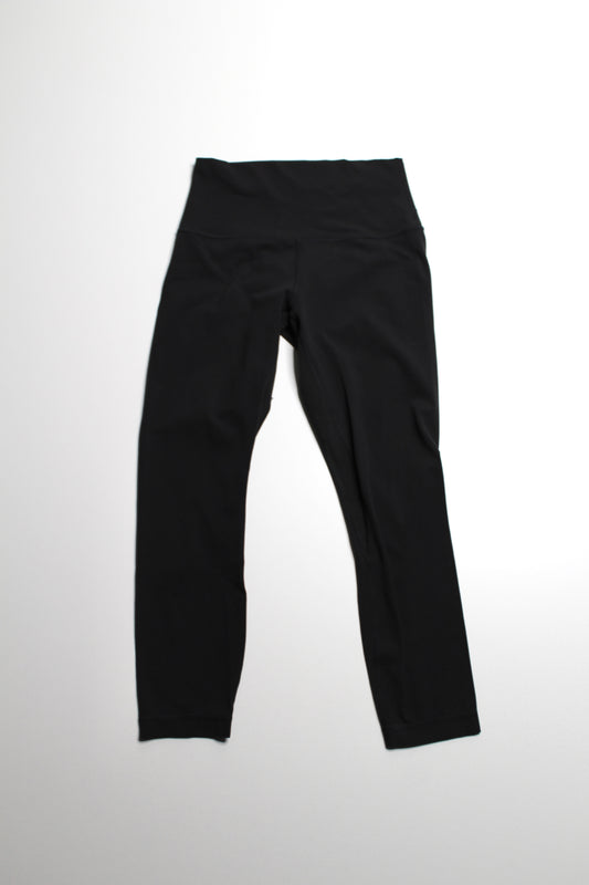 Lululemon black ‘align’ crop legging, size 6 (23”)