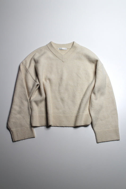 Oak + Fort cream v neck soft knit sweater, size medium (sale: was $30)