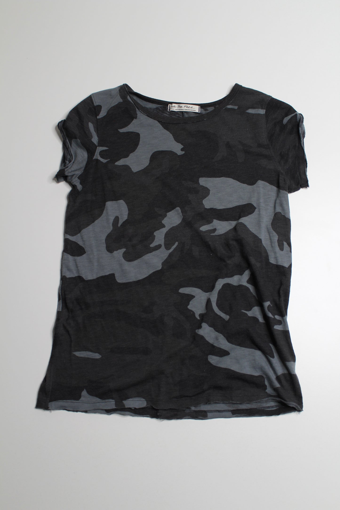 Free People Wee The Free camo t shirt, size small