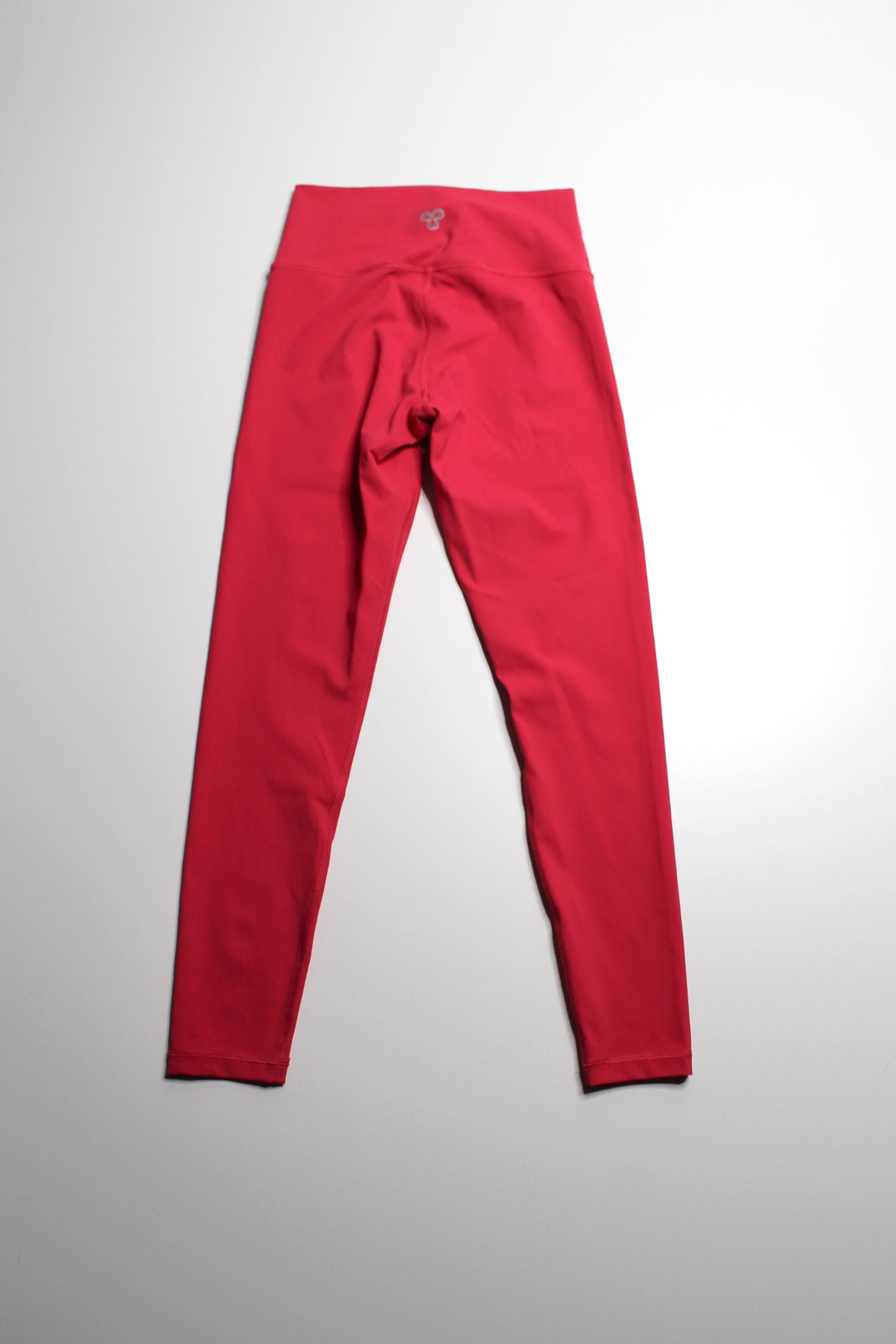 Aritzia TNA action high rise leggings, size small