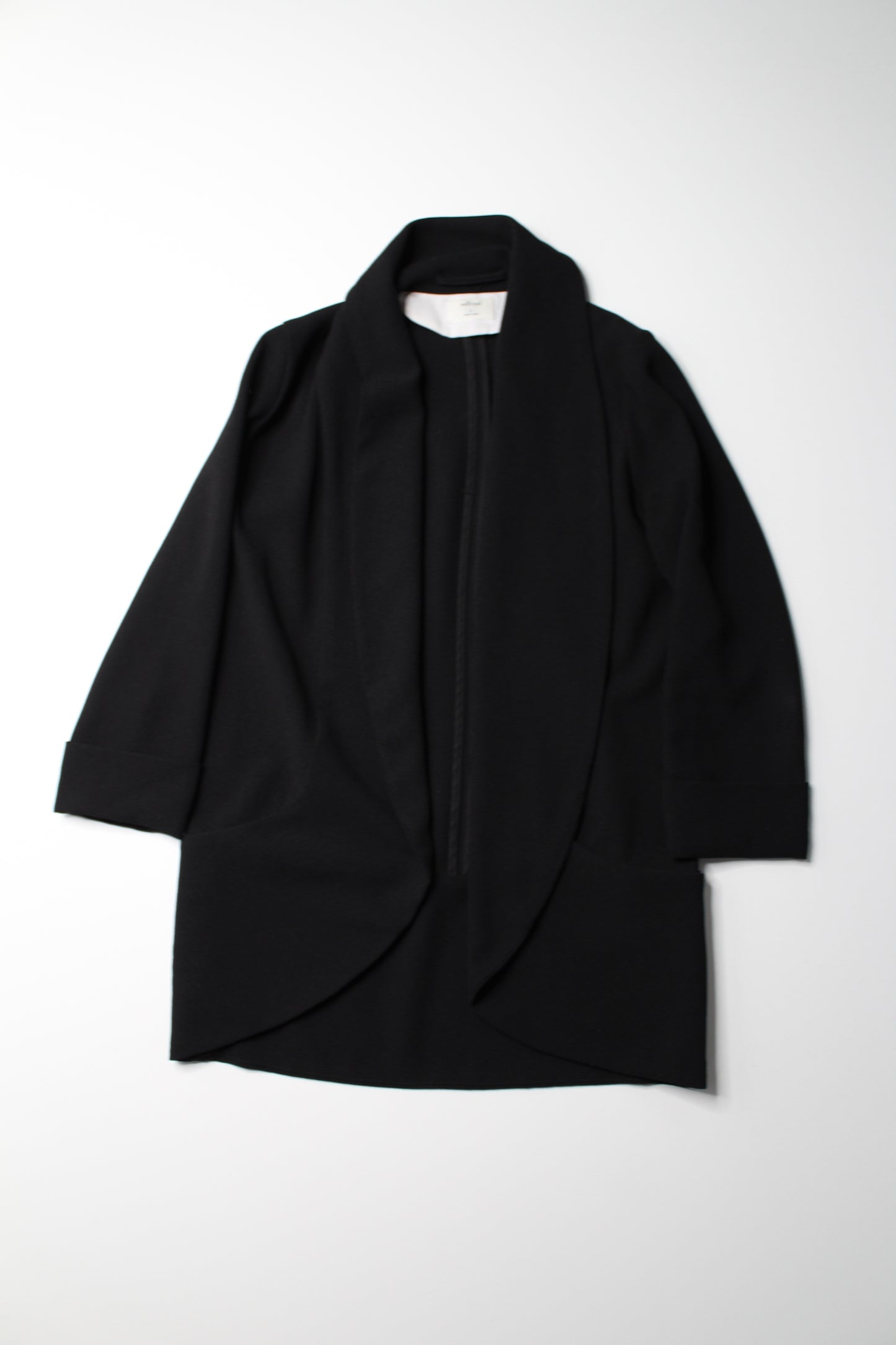 Aritzia Wilfred black ‘chevalier’ open front blazer, size 4 (price reduced: was $68)