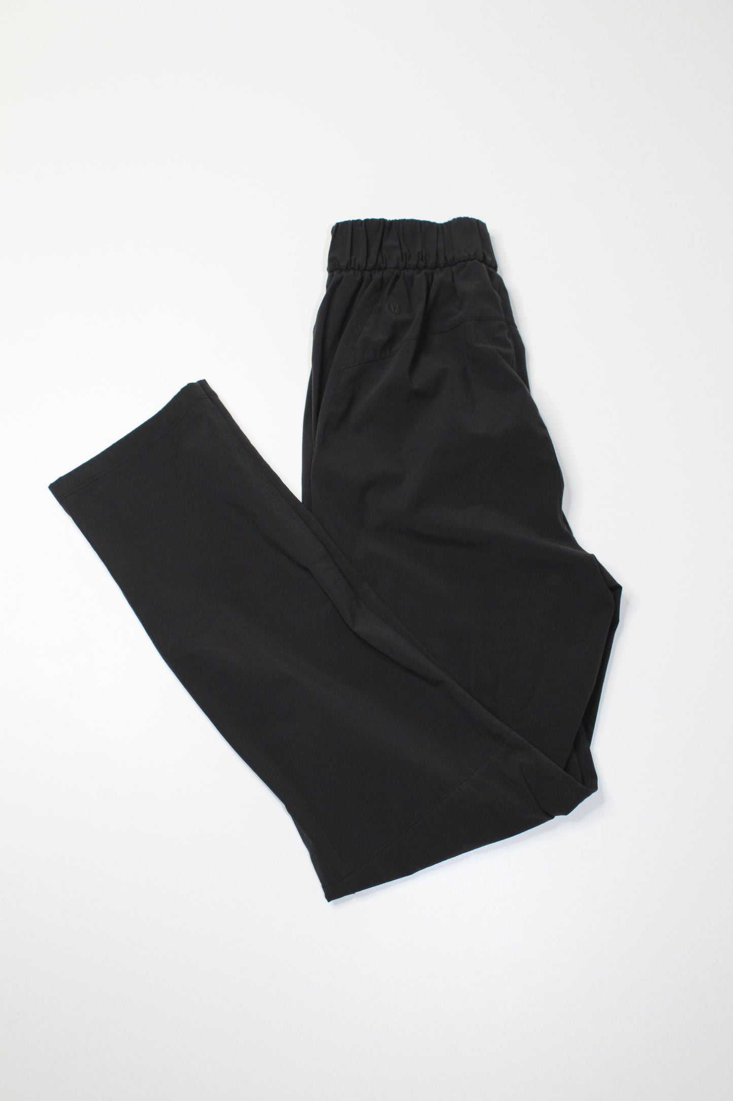 Lululemon black ‘your true trouser’ high rise pant, size 2 (relaxed fit)