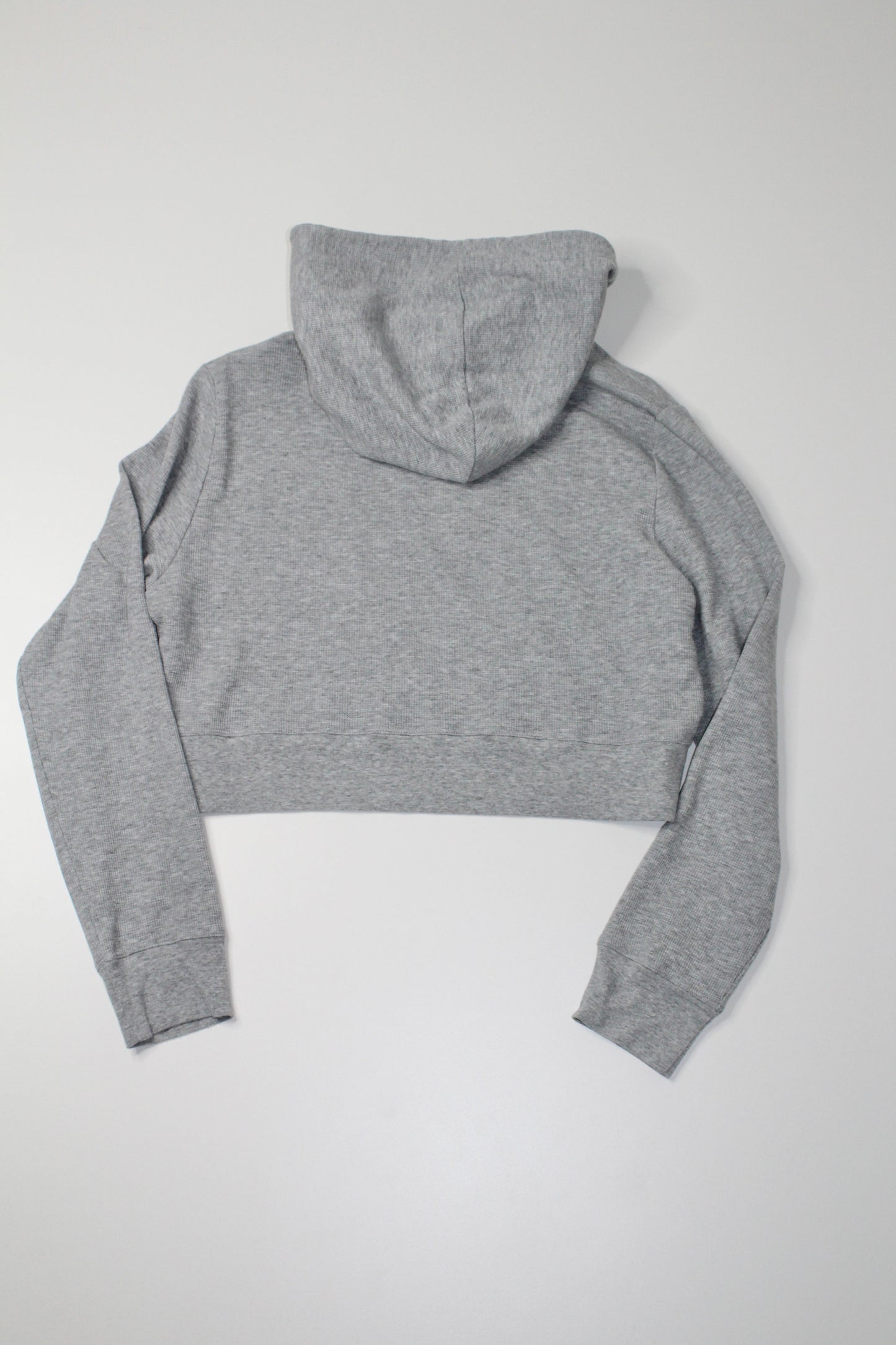 Aritzia sunday best light grey cropped ‘bovary’ waffle hoodie, size large