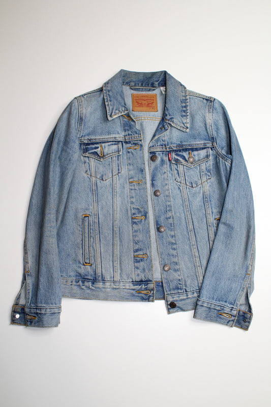 Levi’s boyfriend style trucker jean jacket, size xs (relaxed fit) (additional 20% off)