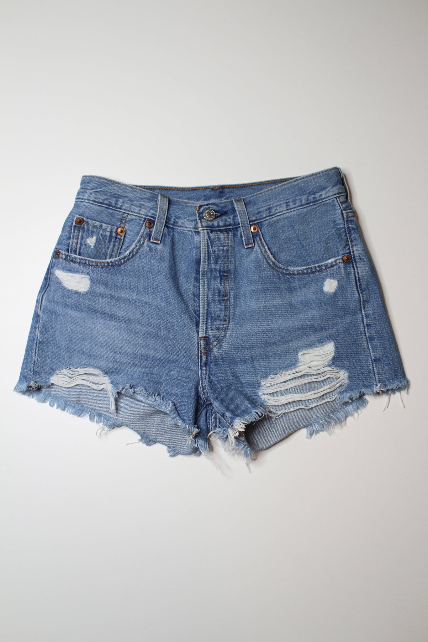 Levi’s distressed high rise cut off jean shorts, size 25