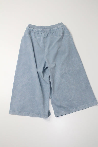 Lululemon washed chambray inner glow wide leg crop, size 4 (price reduced: was $58)