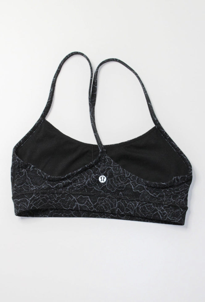 Lululemon landscape dark cast black flow y bra, size 6 *nulu