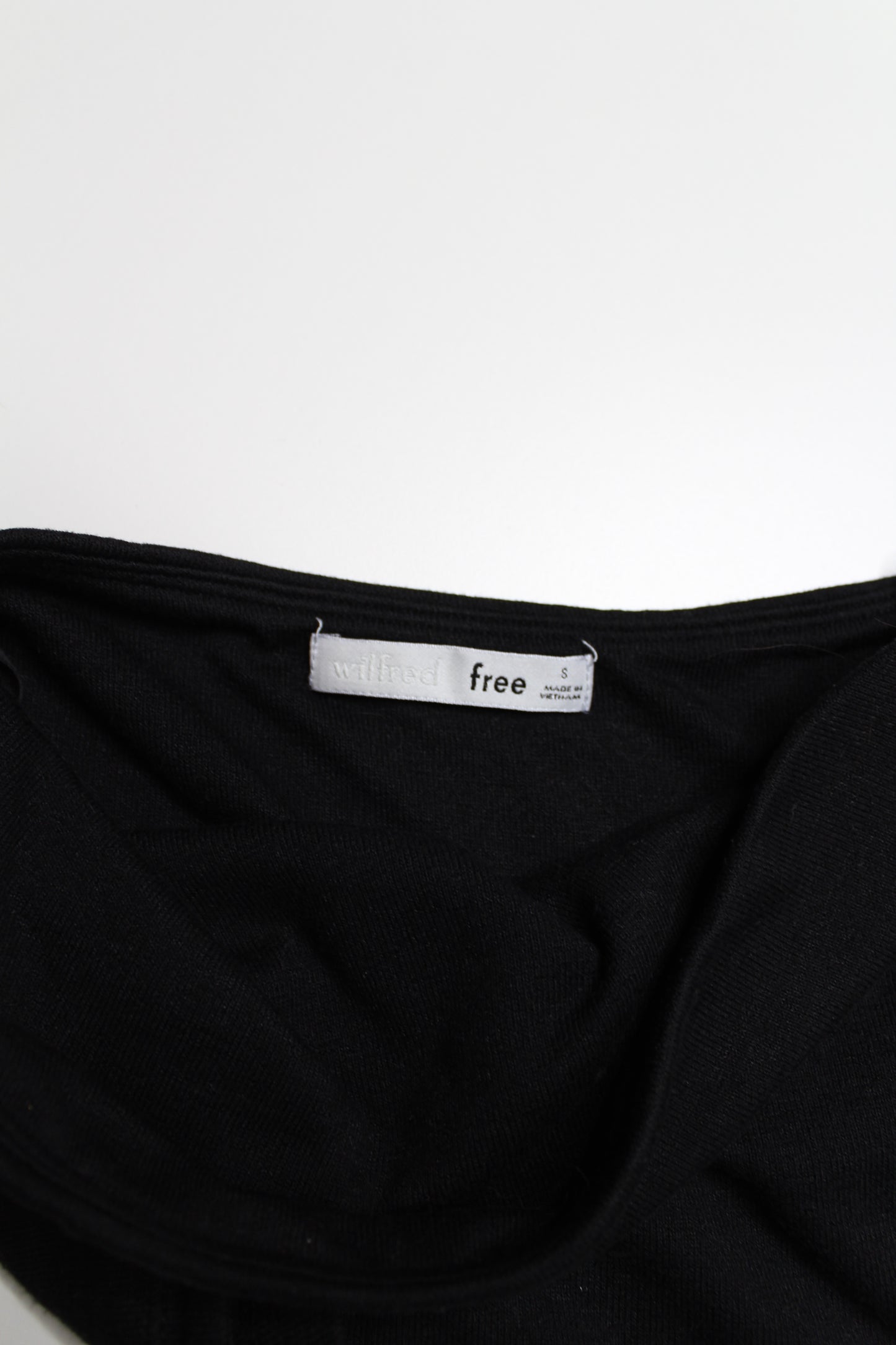 Aritzia wilfred free black Adriana tube top, size small (price reduced: was $25)