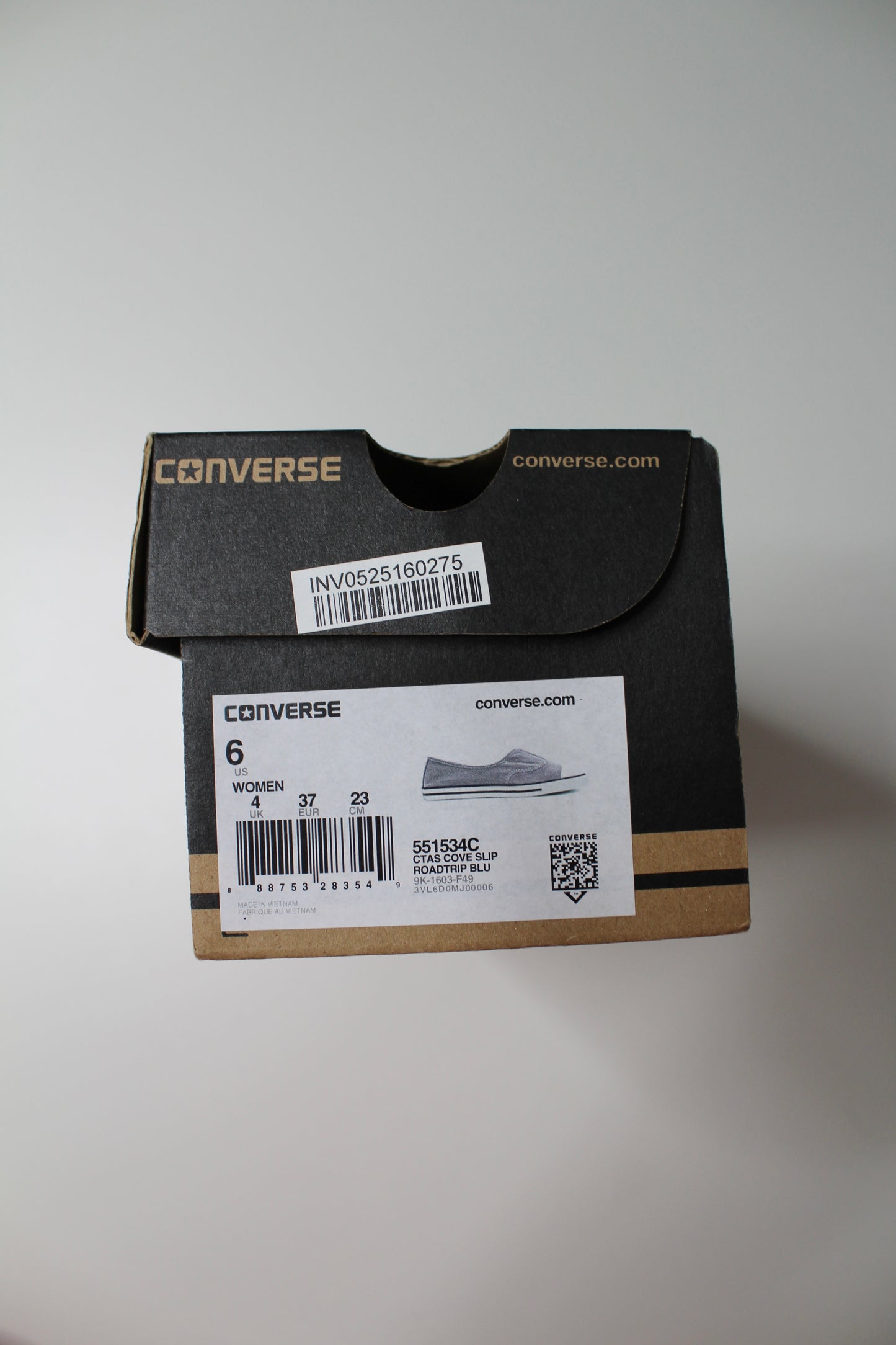 Converse roadtrip slip on sneaker, size 6 *new in box (price reduced: was $30)