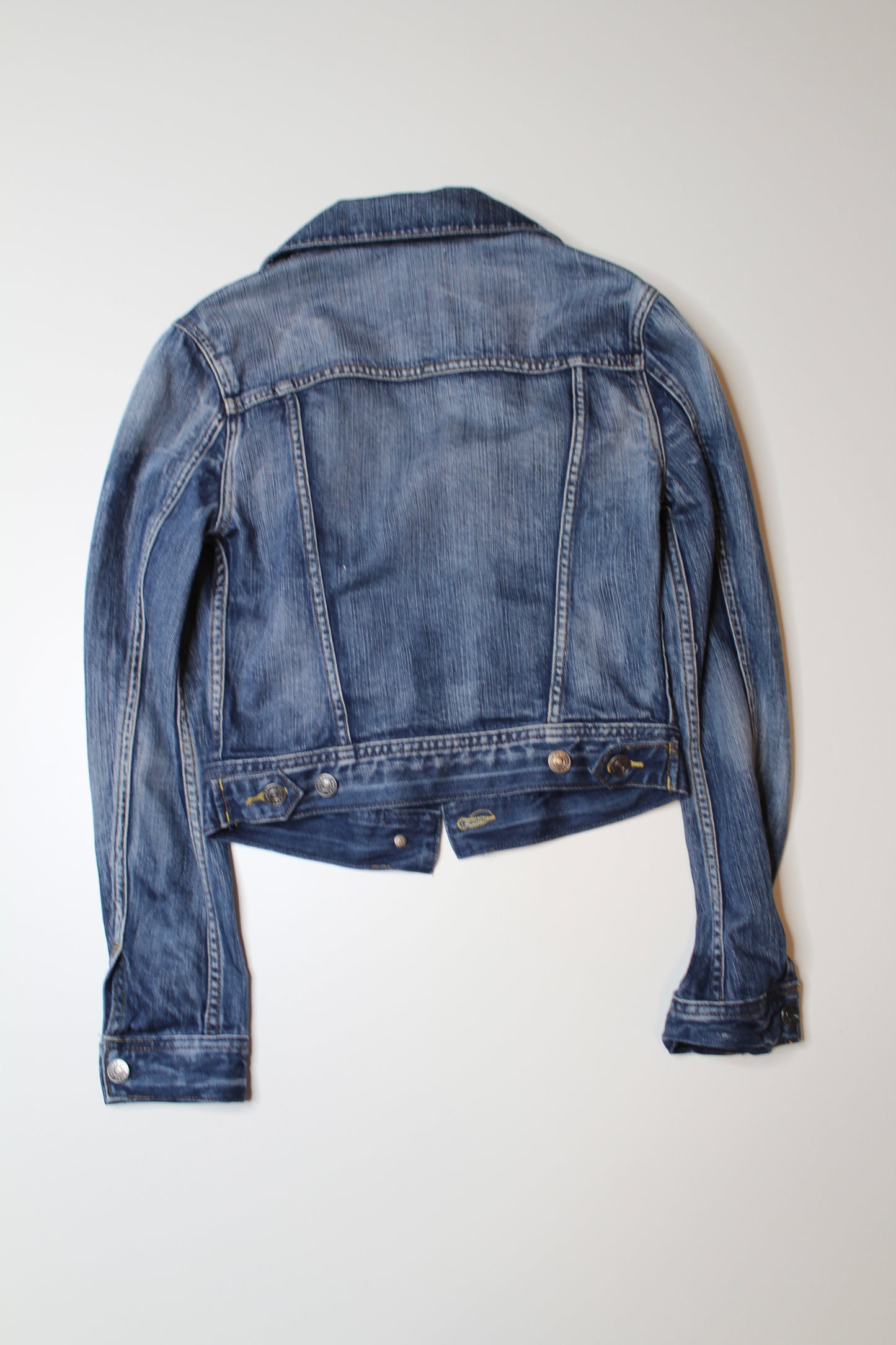 Aritzia talula cropped jean jacket, size xs