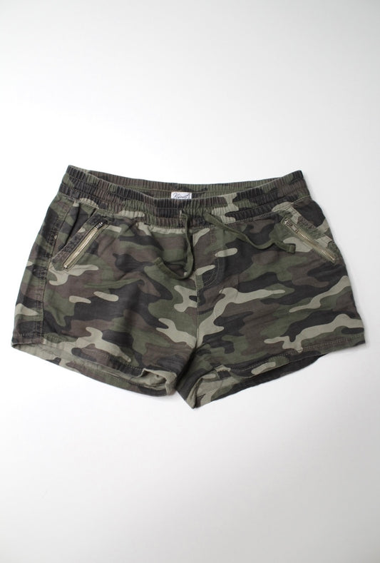 Kismet camo shorts, size small (additional 50% off)