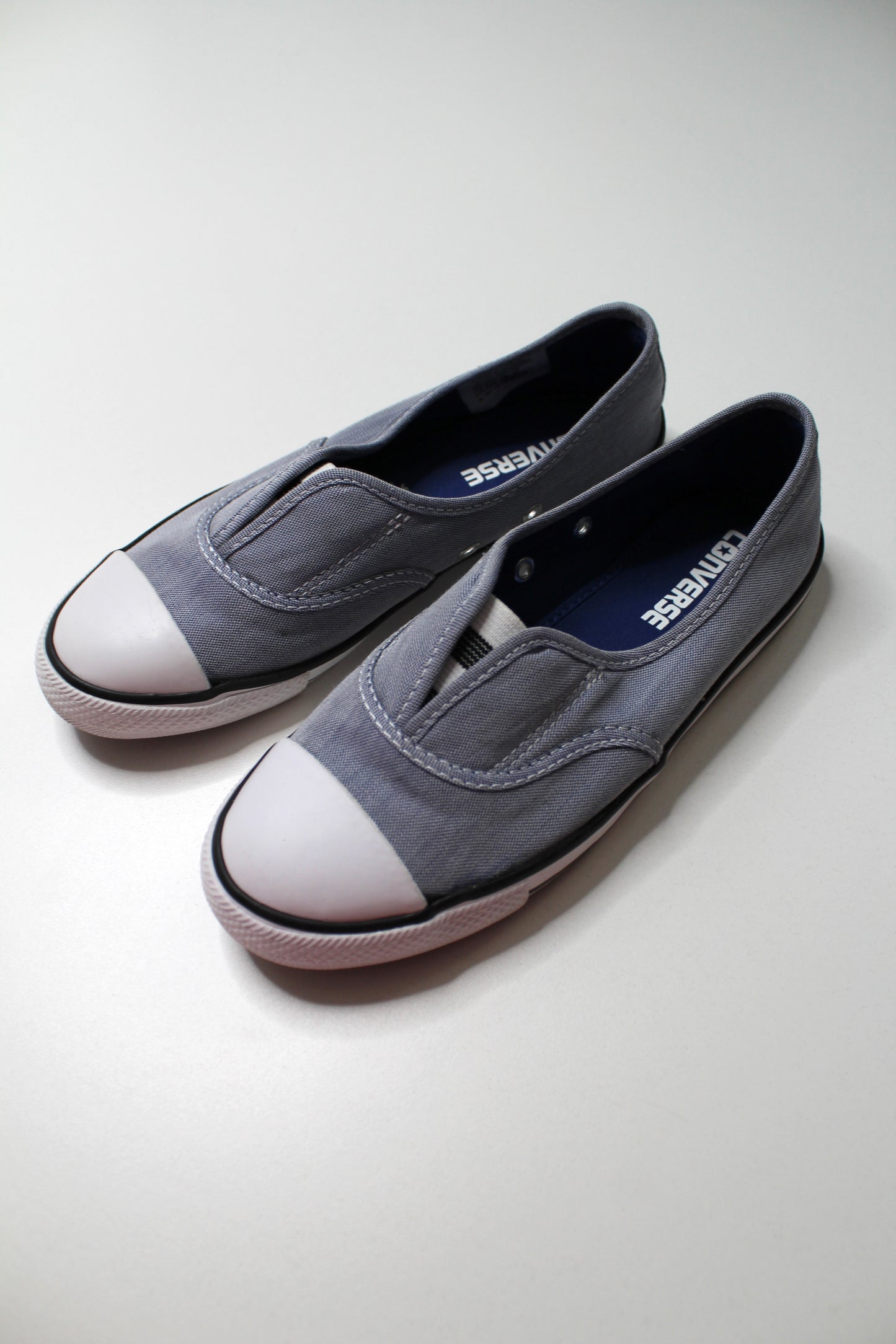 Converse roadtrip slip on sneaker, size 6 *new in box (price reduced: was $30)