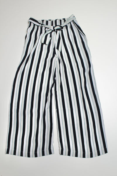 Aritzia wilfred faun wide leg crop pant, size small (price reduced: was $48)