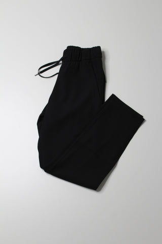 Lululemon black on the fly pant, size 2 (27") *woven