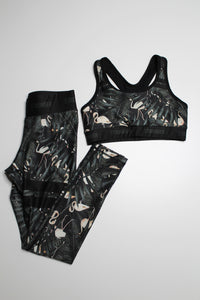 STYLE BOX Stronger vietnam leaf swan bra + leggings SET, size small (includes 2 pieces)