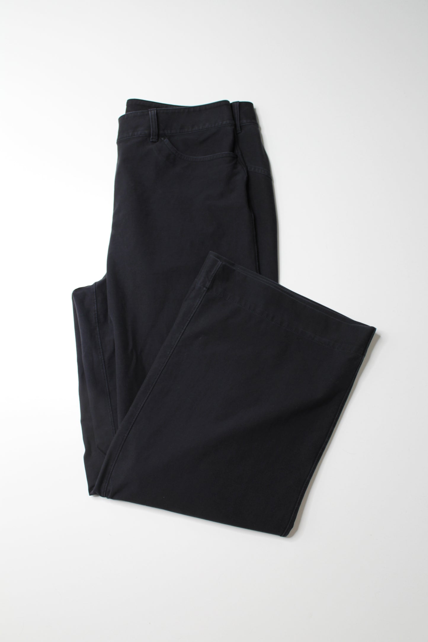 Lululemon black wide leg pant, size 32 (fit like size 10) (price reduced: was $48)