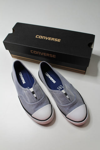 Converse roadtrip slip on sneaker, size 6 *new in box (additional 50% off)