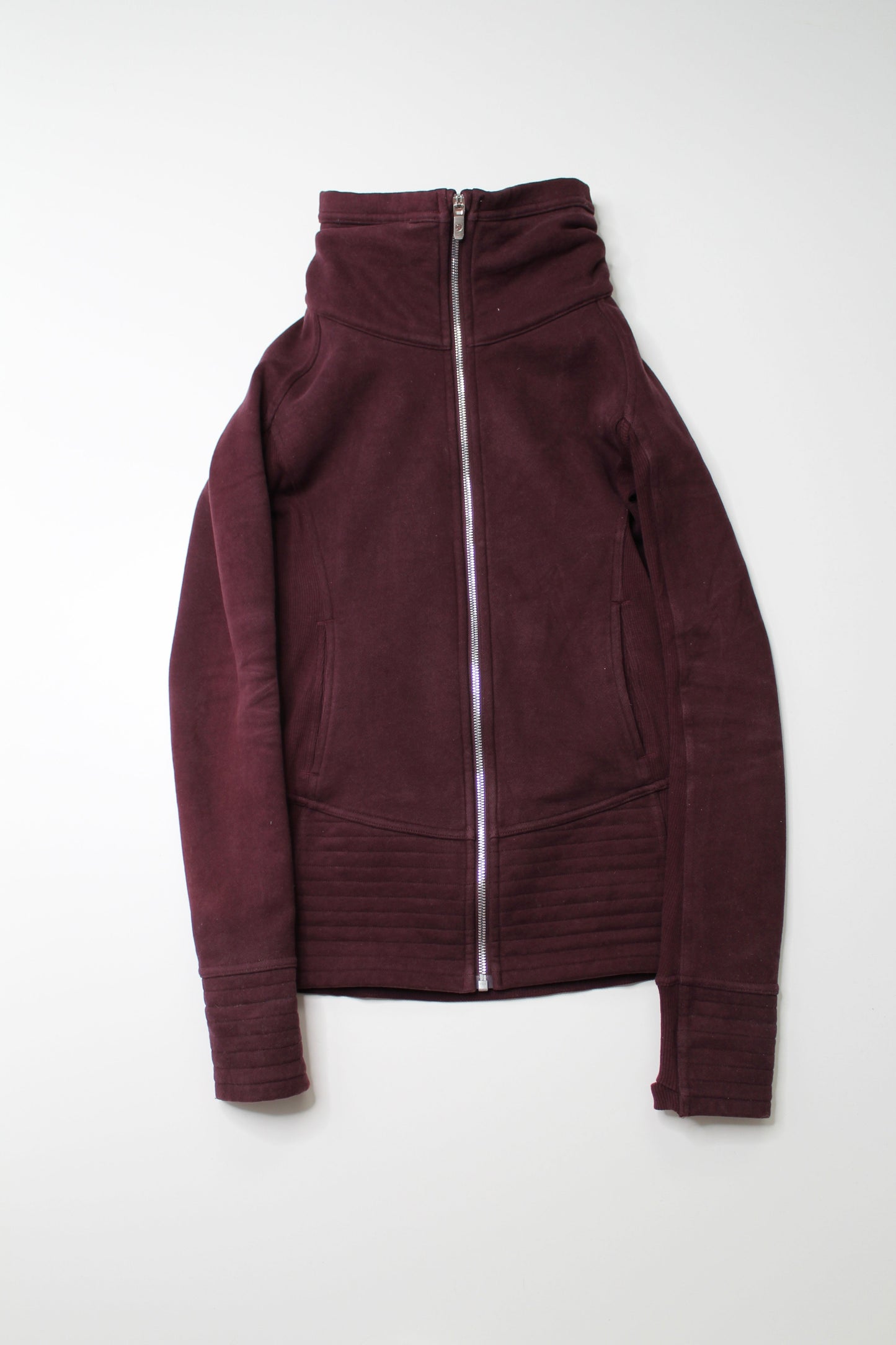 Lululemon cassis radiant jacket, size 4 (price reduced: was $58)