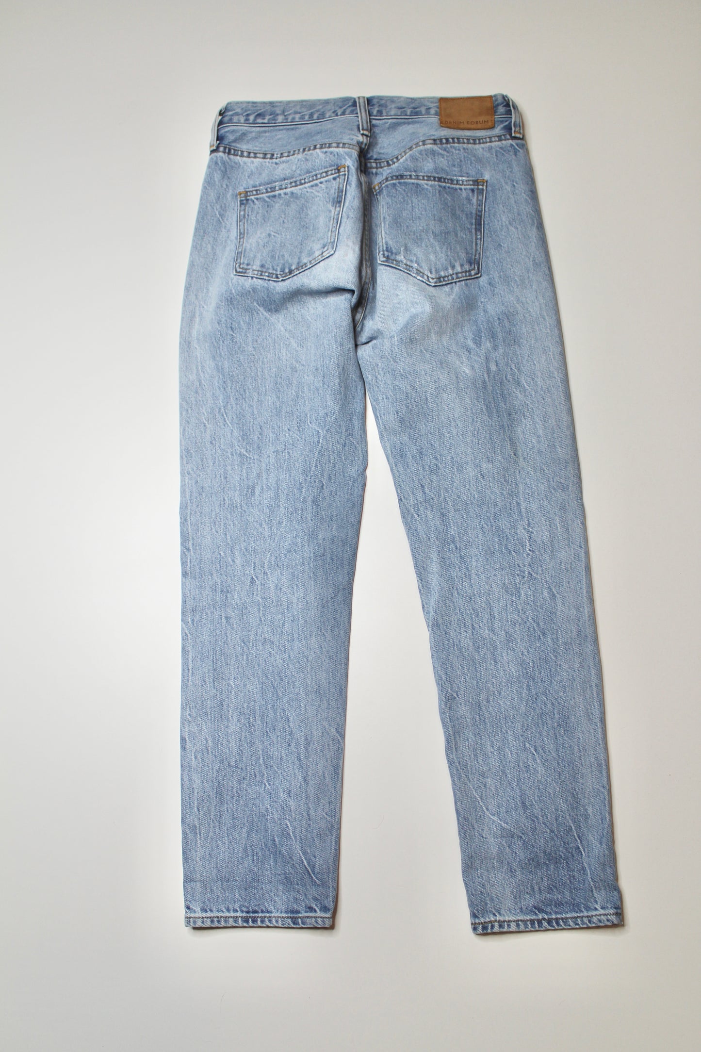 Aritzia denim forum ex boyfriend jeans, size 25