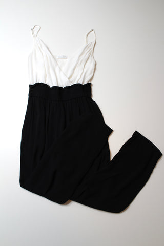 Nordstrom Leith black/white jumpsuit, no size. Fits like size xs (price reduced: was $30)