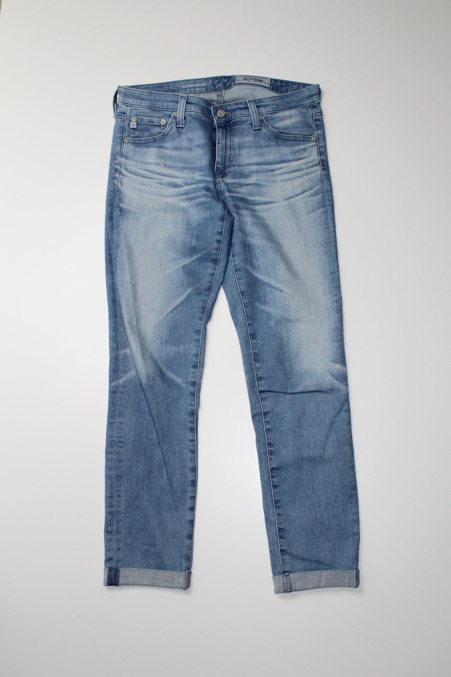 AG Jeans the stilt cigarette crop, size 26