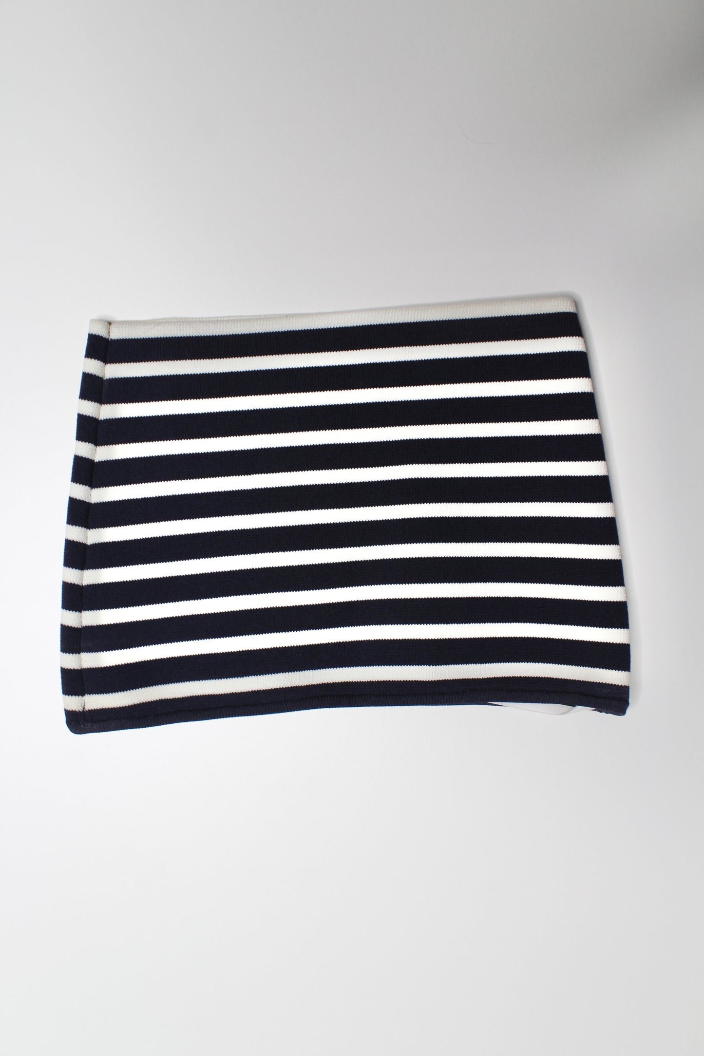 Aritzia babaton navy/cream stretchy crop tube top, size xs (price reduced: was $36)