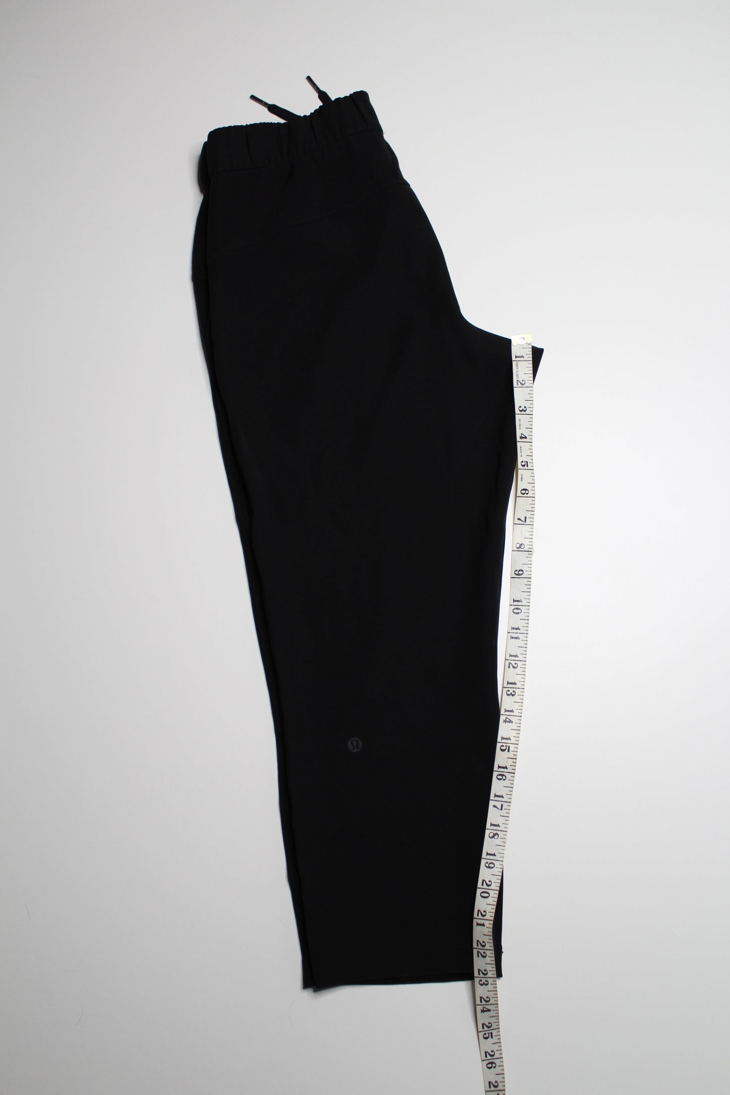 Lululemon black on the fly crop, size 6 (23”) *woven (price reduced: was $58)