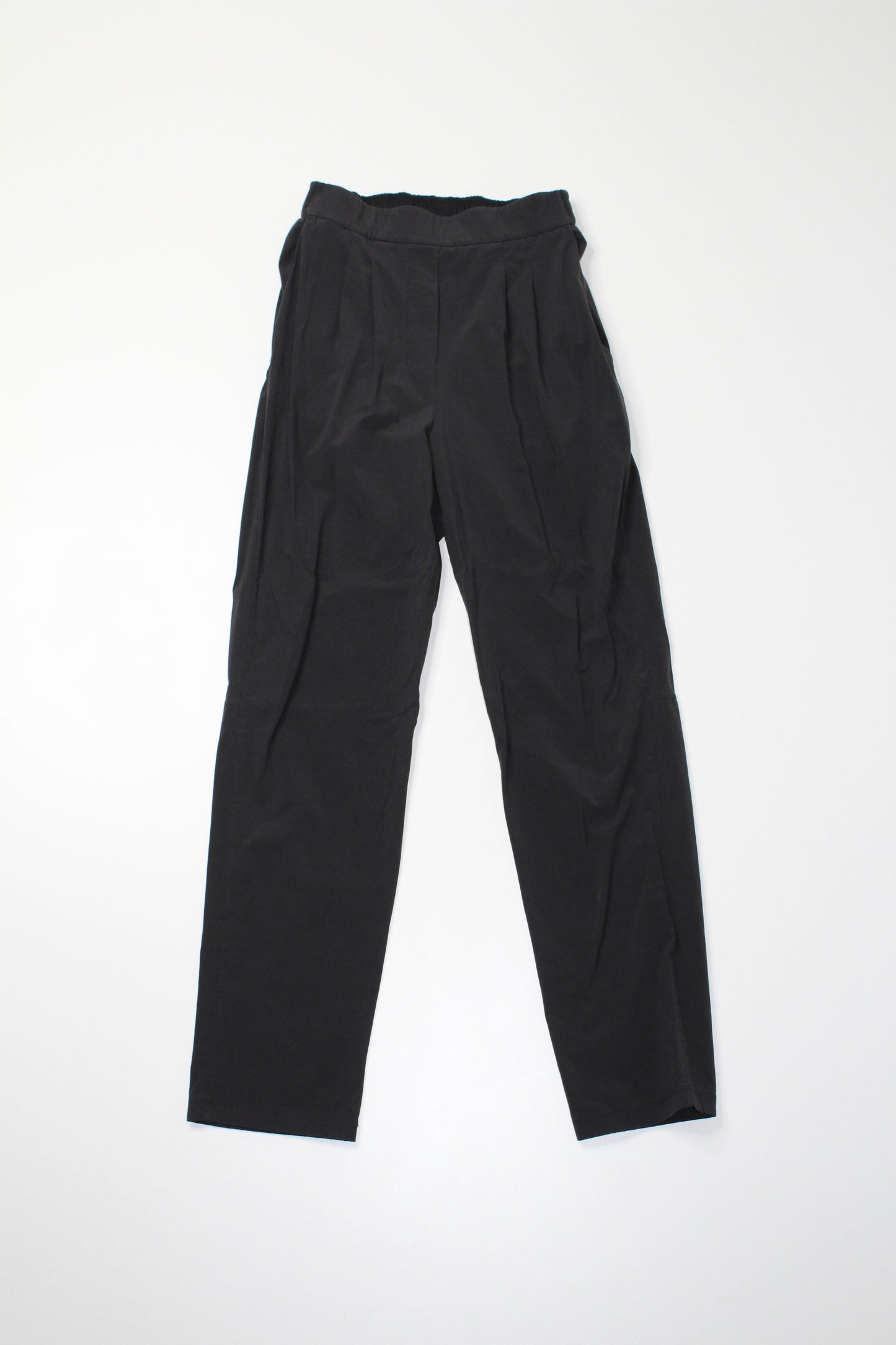 Lululemon black ‘your true trouser’ high rise pant, size 2 (relaxed fit)