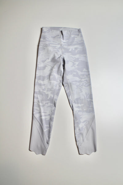 Lululemon incognito camo jacquard alpine white starlight high-rise wunder under crop, size 4 (23") *special edition scallop (price reduced: was $48)