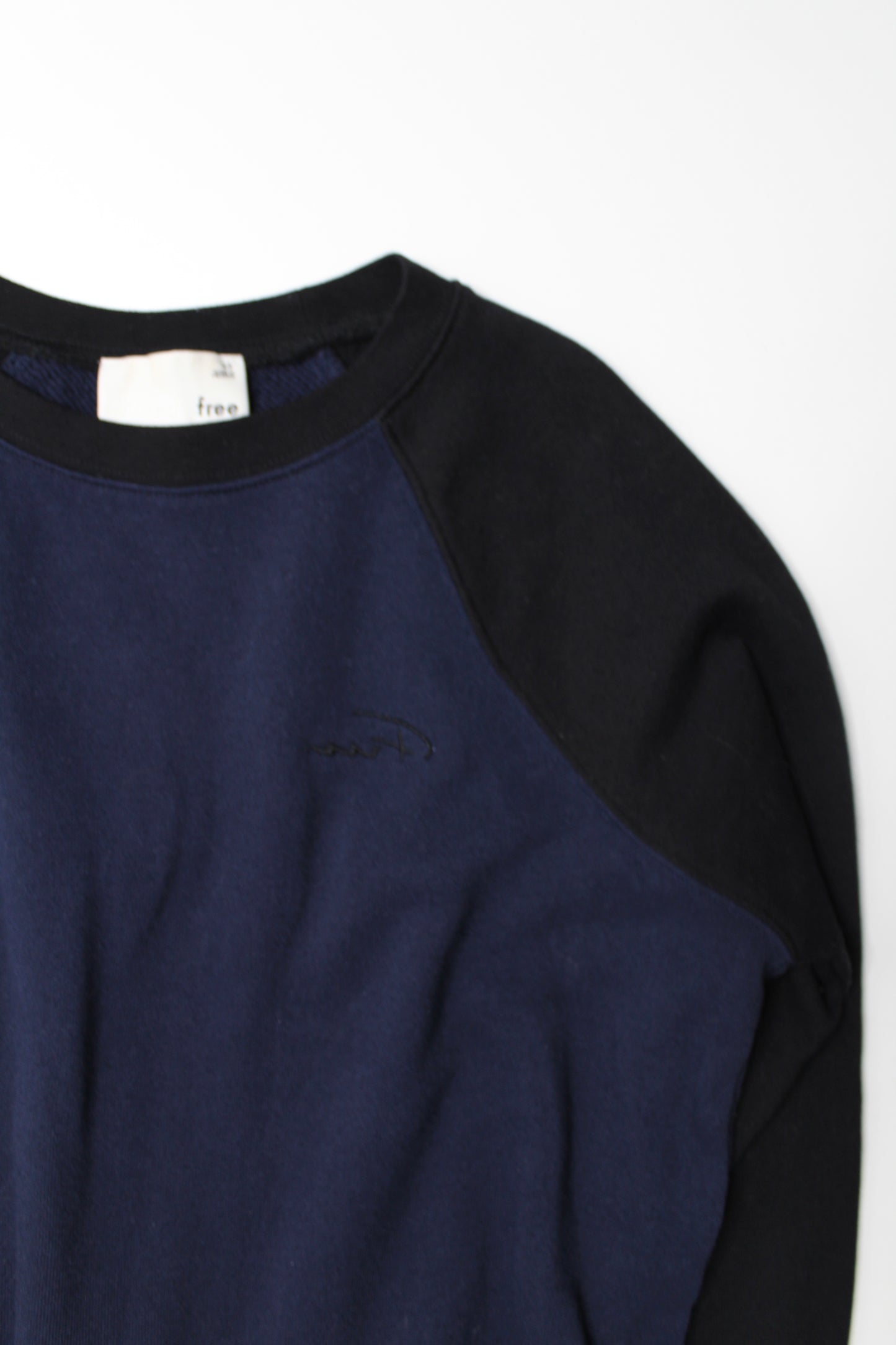 Aritzia wilfred free navy / black sweatshirt, size xs (loose fit) (price reduced: was $30)