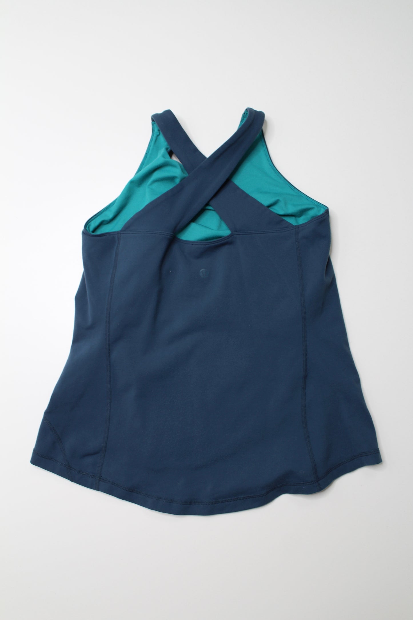 Lululemon teal tank, no size. Fits like size 8