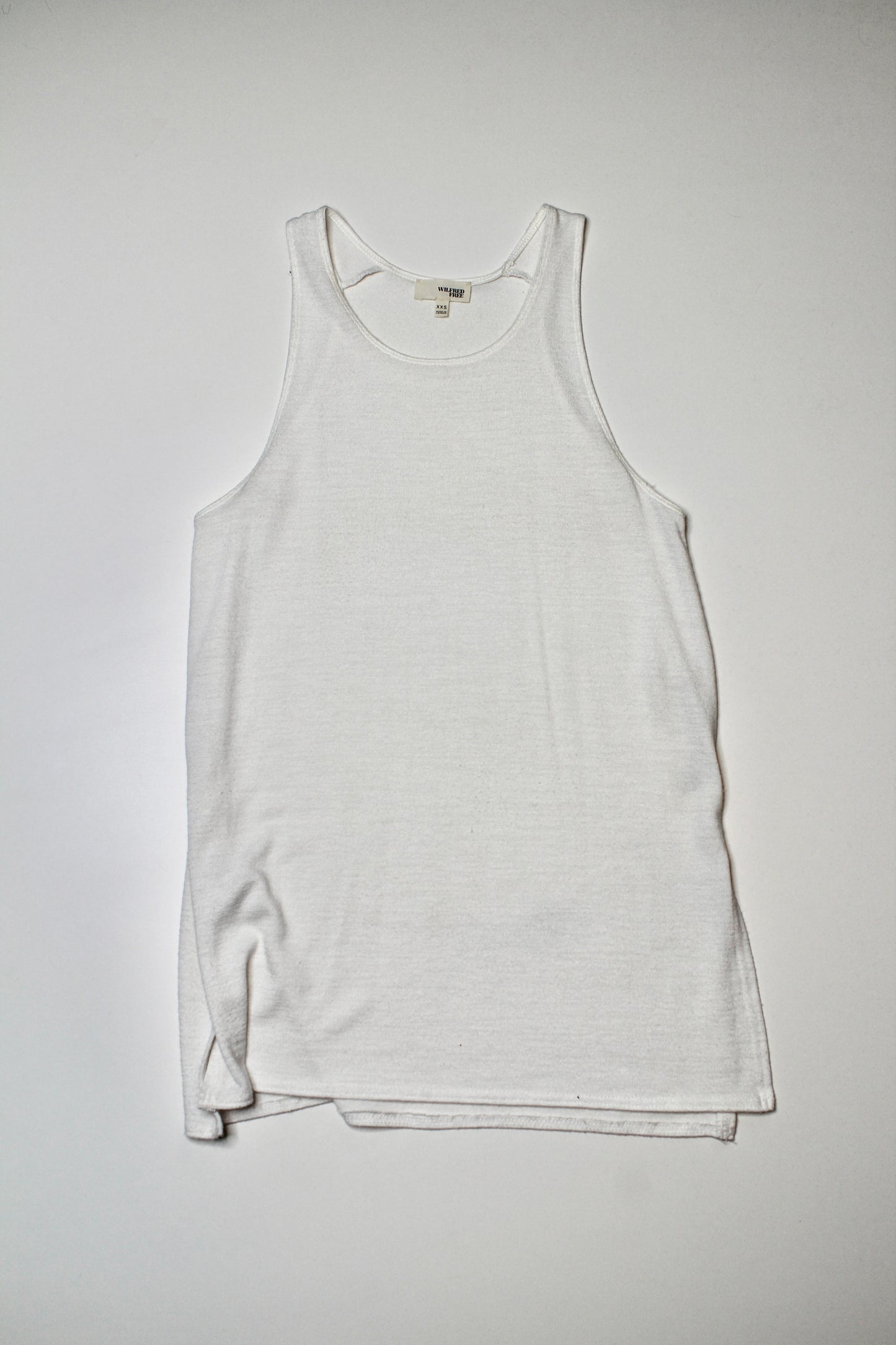 Aritzia wilfred free white ornella jersey tank, size xxs (loose fit)