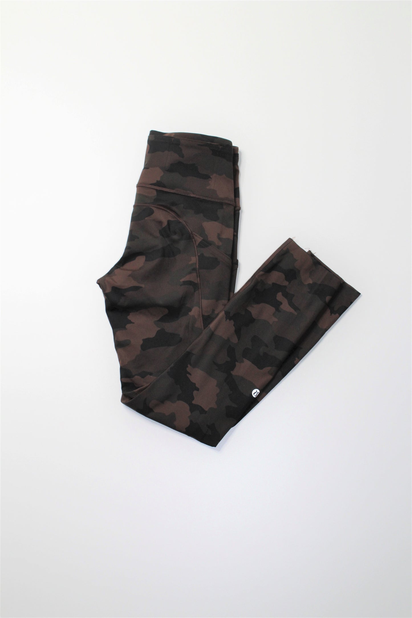 Lululemon 365 heritage camo brown earth multi fast and free tight, size 4 (25") *non reflective (additional 30% off)