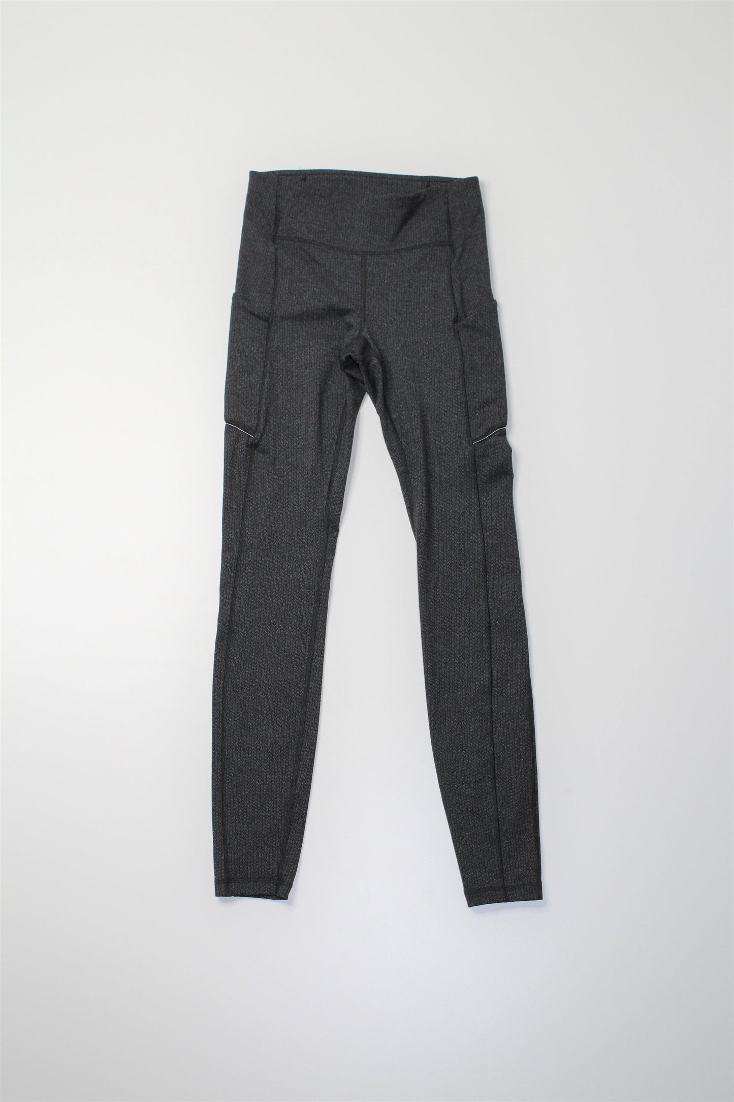 Lululemon variegated knit dark grey ‘speed up’ tight, size 4 (28") (price reduced: was $58)