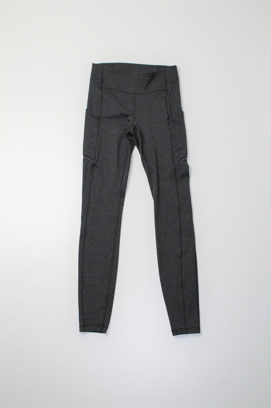 Lululemon variegated knit dark grey ‘speed up’ tight, size 4 (28") (cyber week price reduced: was $58)