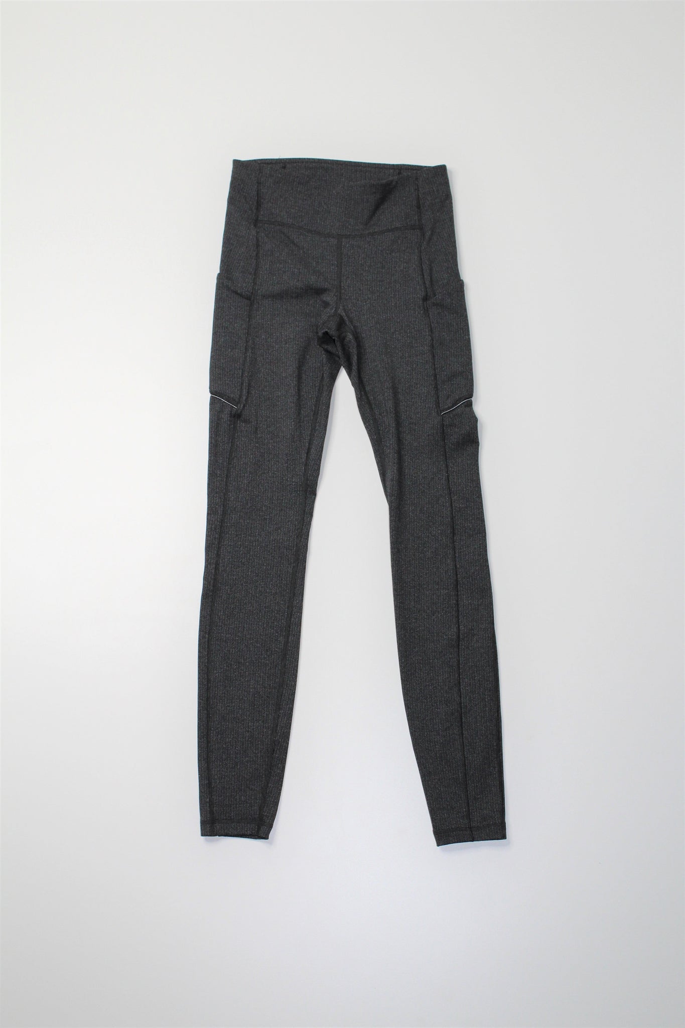 Lululemon variegated knit heathered black speed up tight, size 4