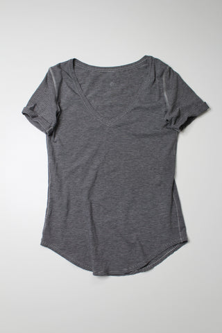 Lululemon striped love t shirt, no size. Fits 4/6 (fits like a small) (price reduced: was $30)