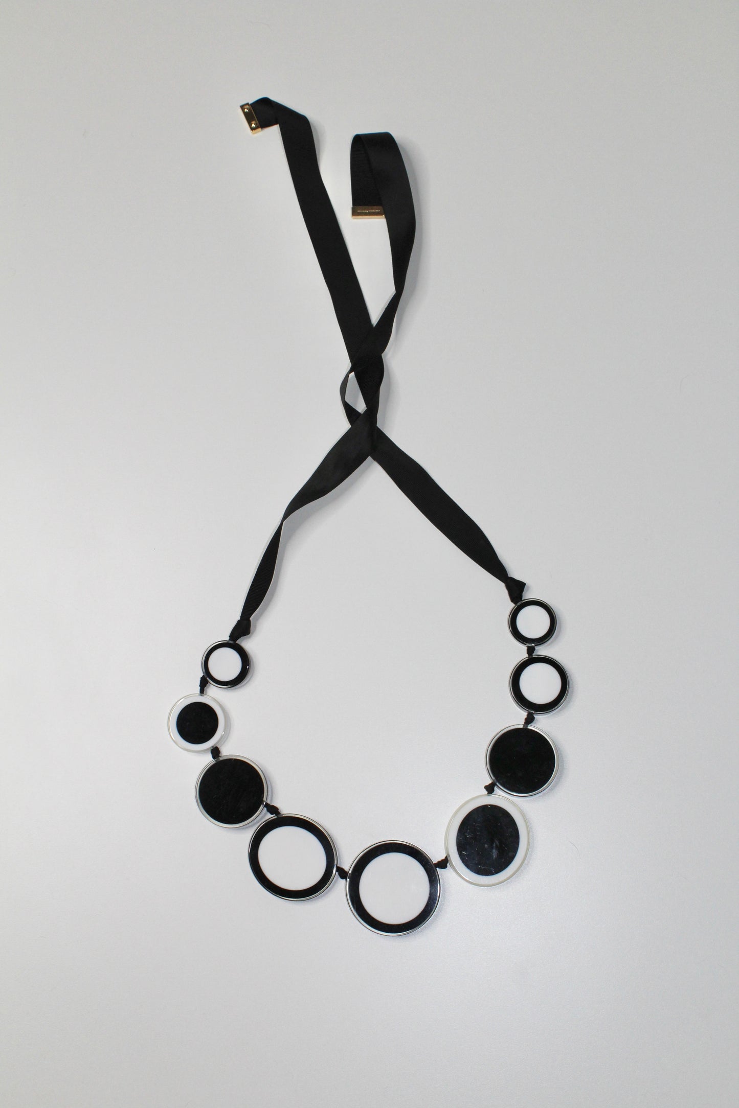 Kate Spade black white connect the dots necklace