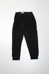 Aritzia black babaton jogger style dress pant, size xs